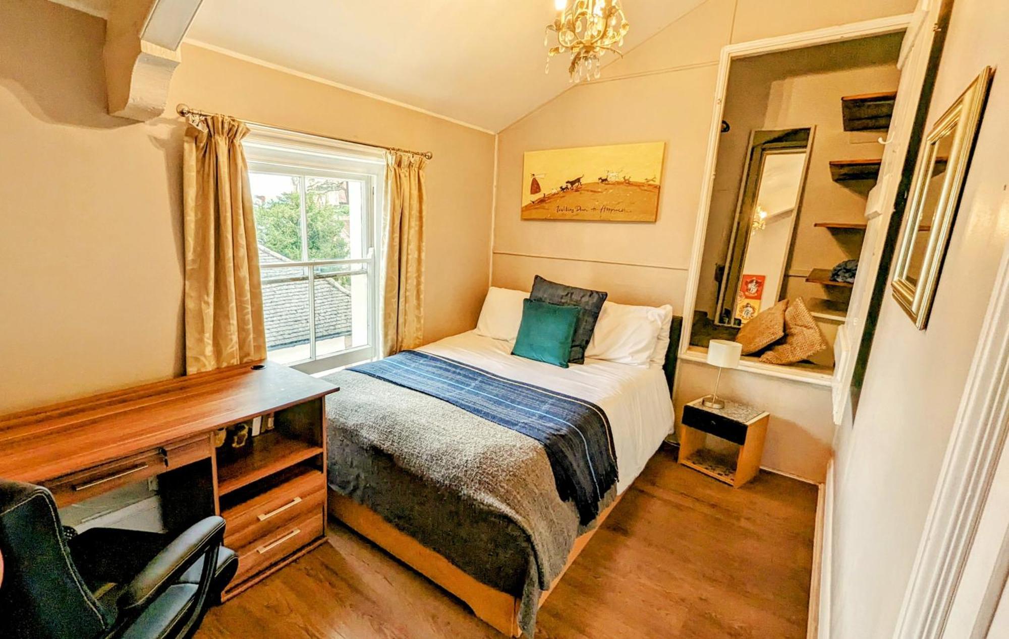 Cotswold Vip Regency Lodge Cheltenham Exterior foto
